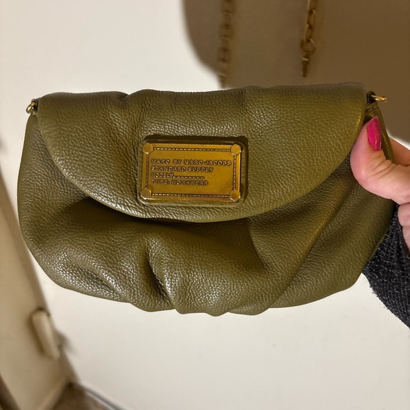 Marc By Marc Jacobs Handbags - Marc by Marc Jacobs Gold Plaque on Olive Leather. Crossbody or clutch